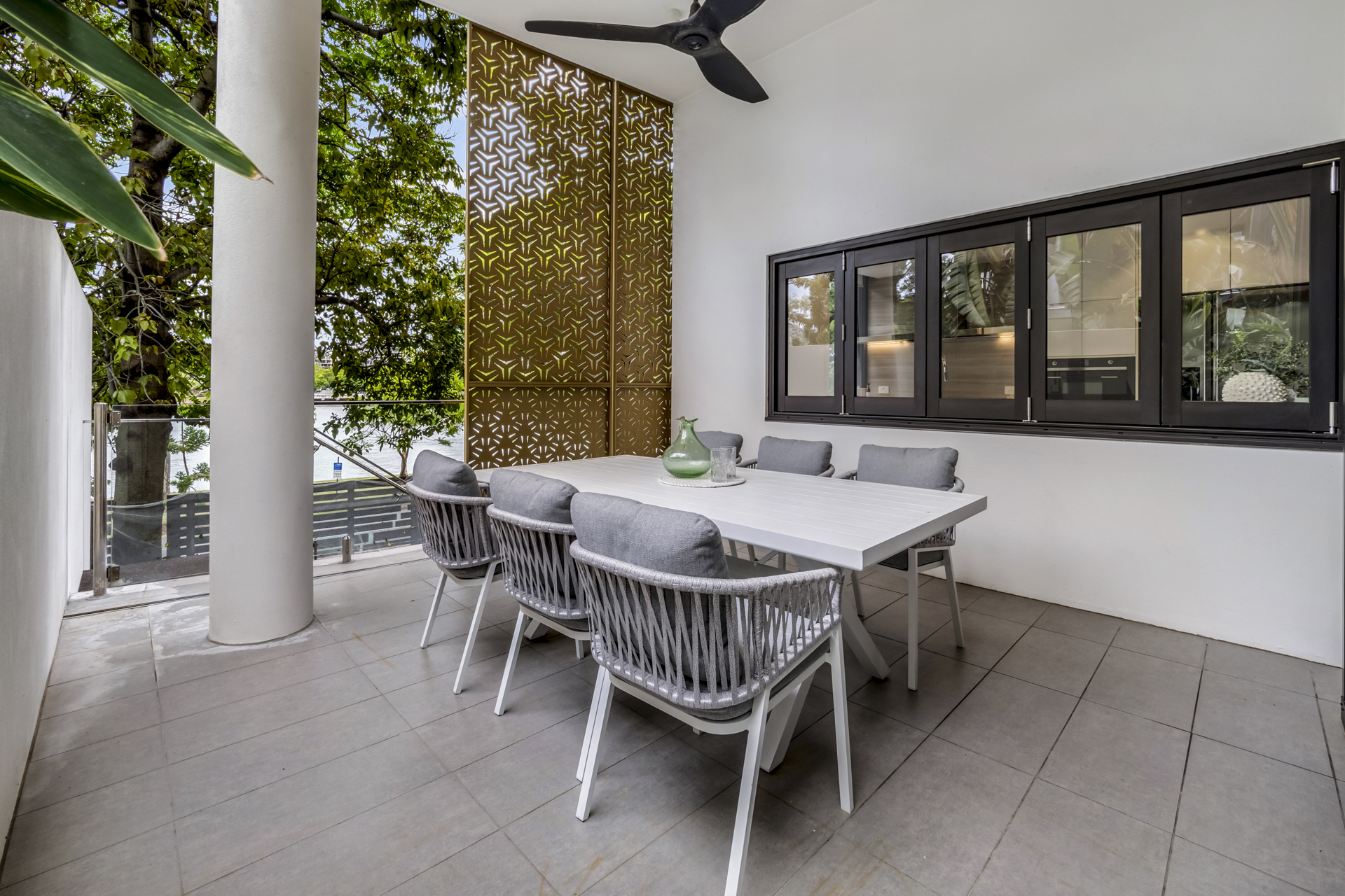 105 21 Duncan St lo res-14