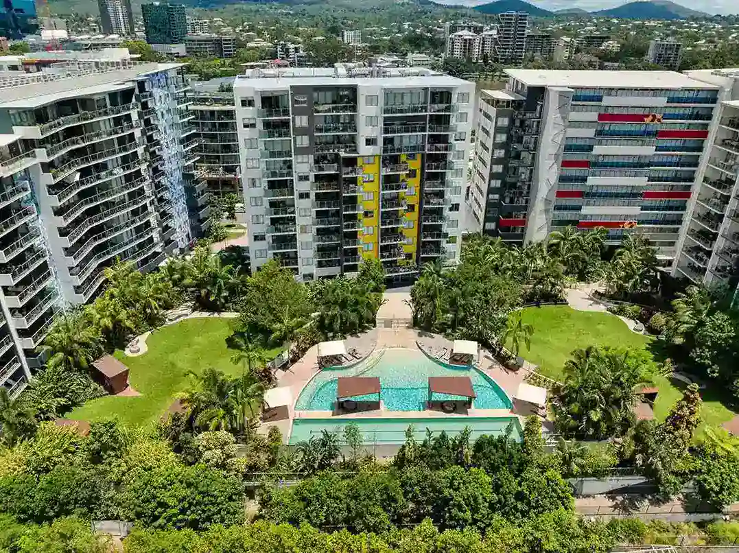 How to sell your house in West End apartment complex