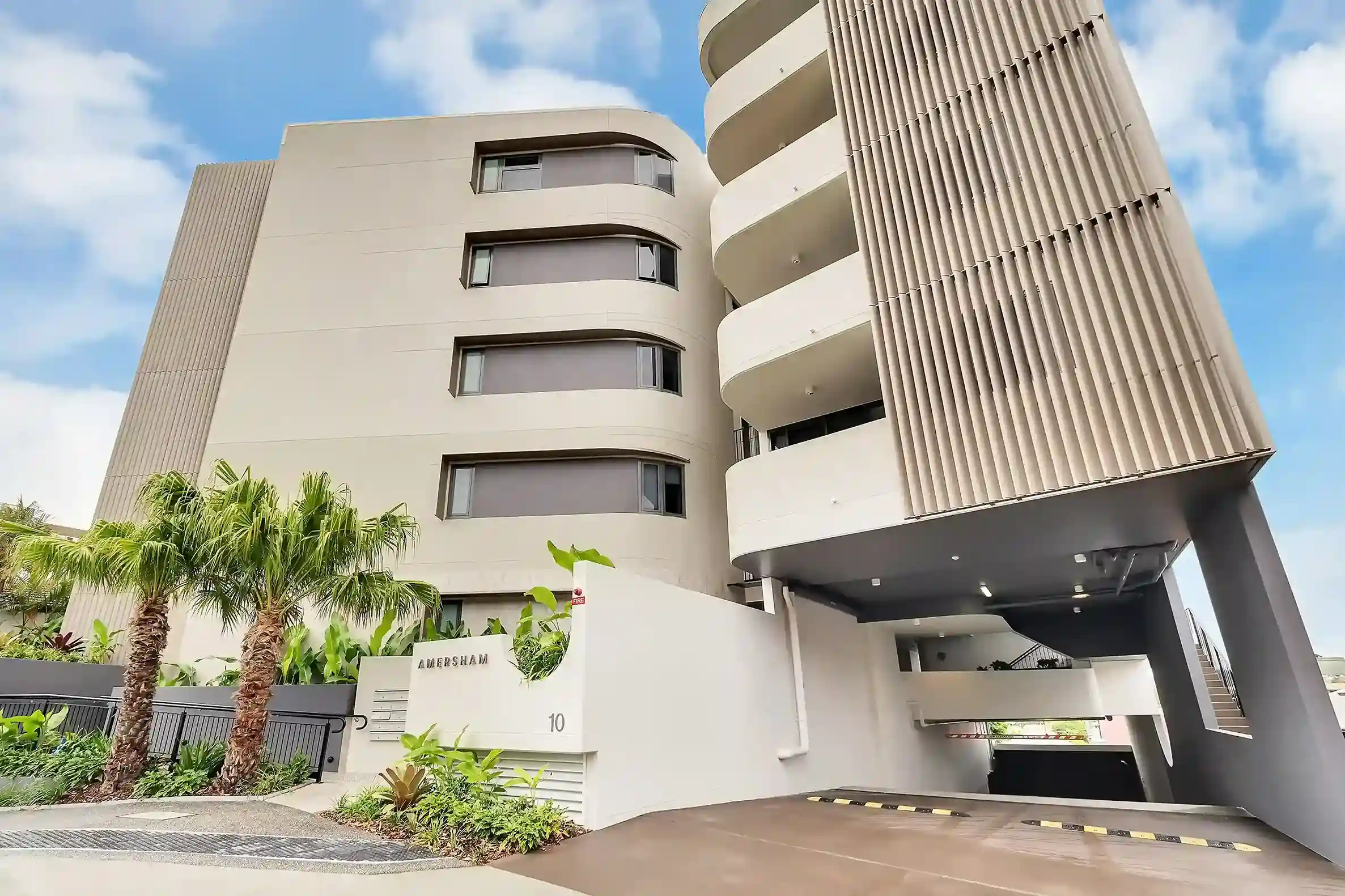 West End apartments for auction vs private sale